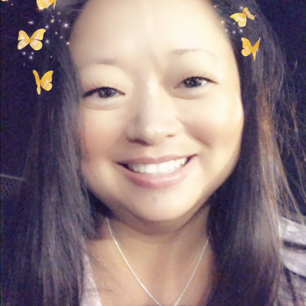 Meet your posher, Niki 😘